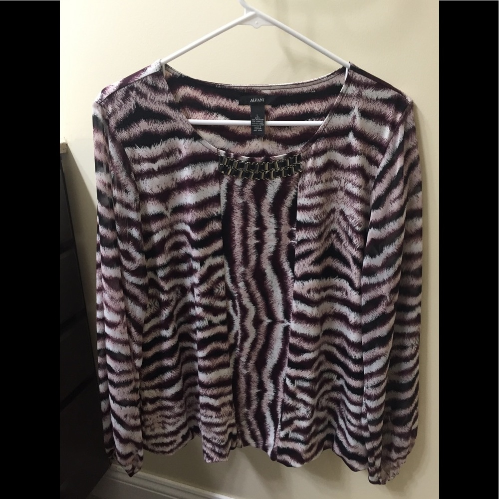 Alfani Women’s bubble hem blouse